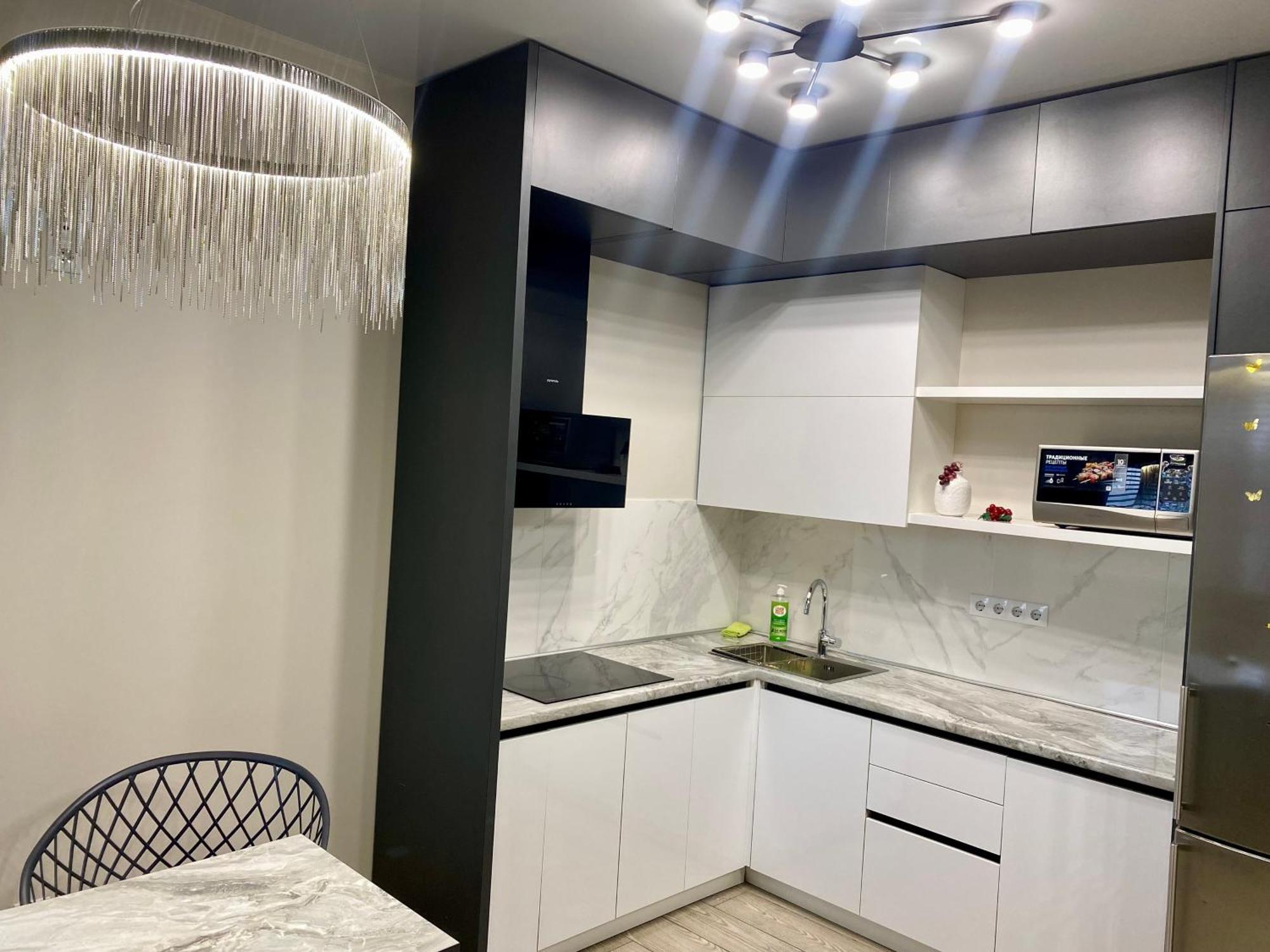 Vip Apartment У Центрі Міста, Новобуджк Театральний,Дуже Простора Rivne Ngoại thất bức ảnh